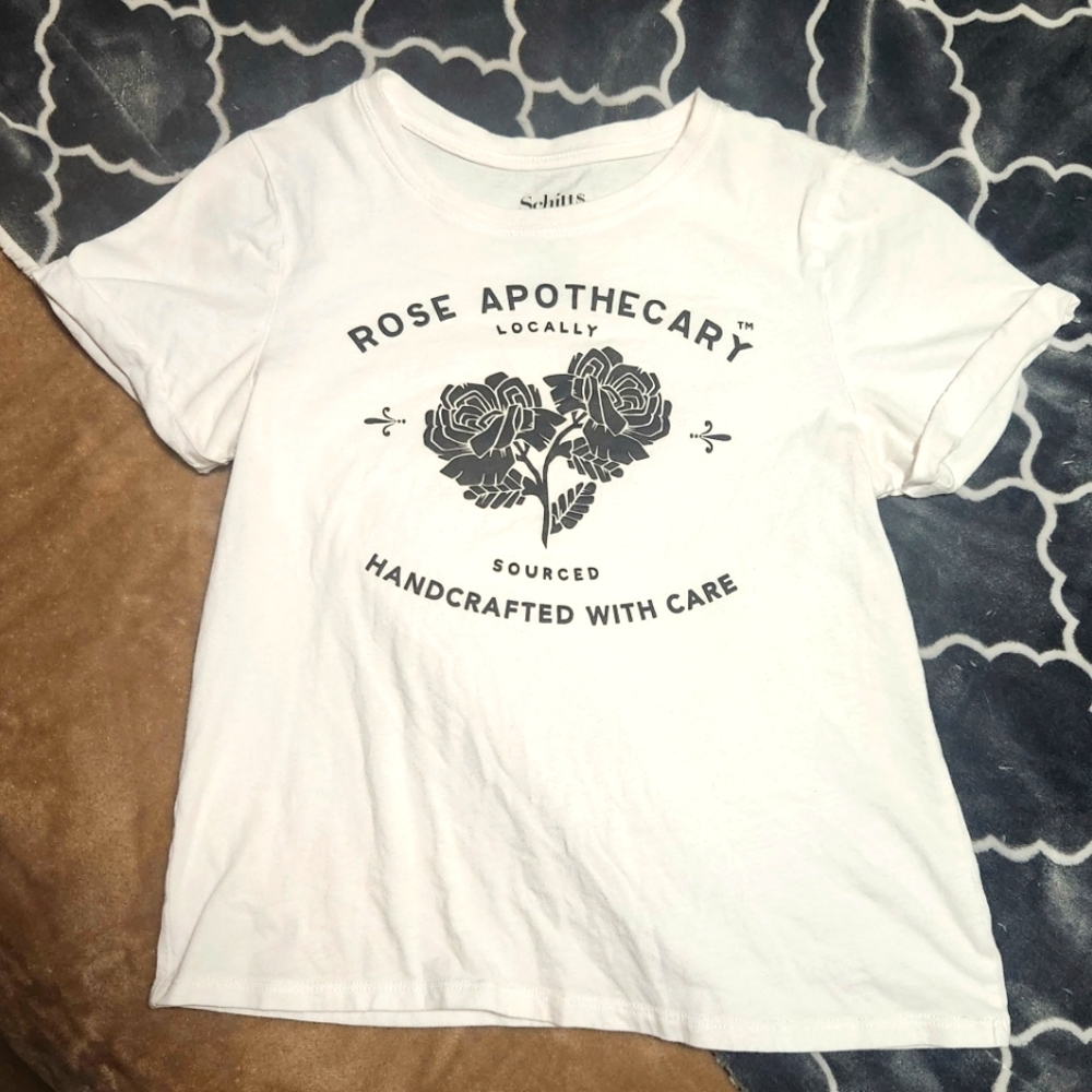Rose Apothecary Schitts Creek T-Shirt